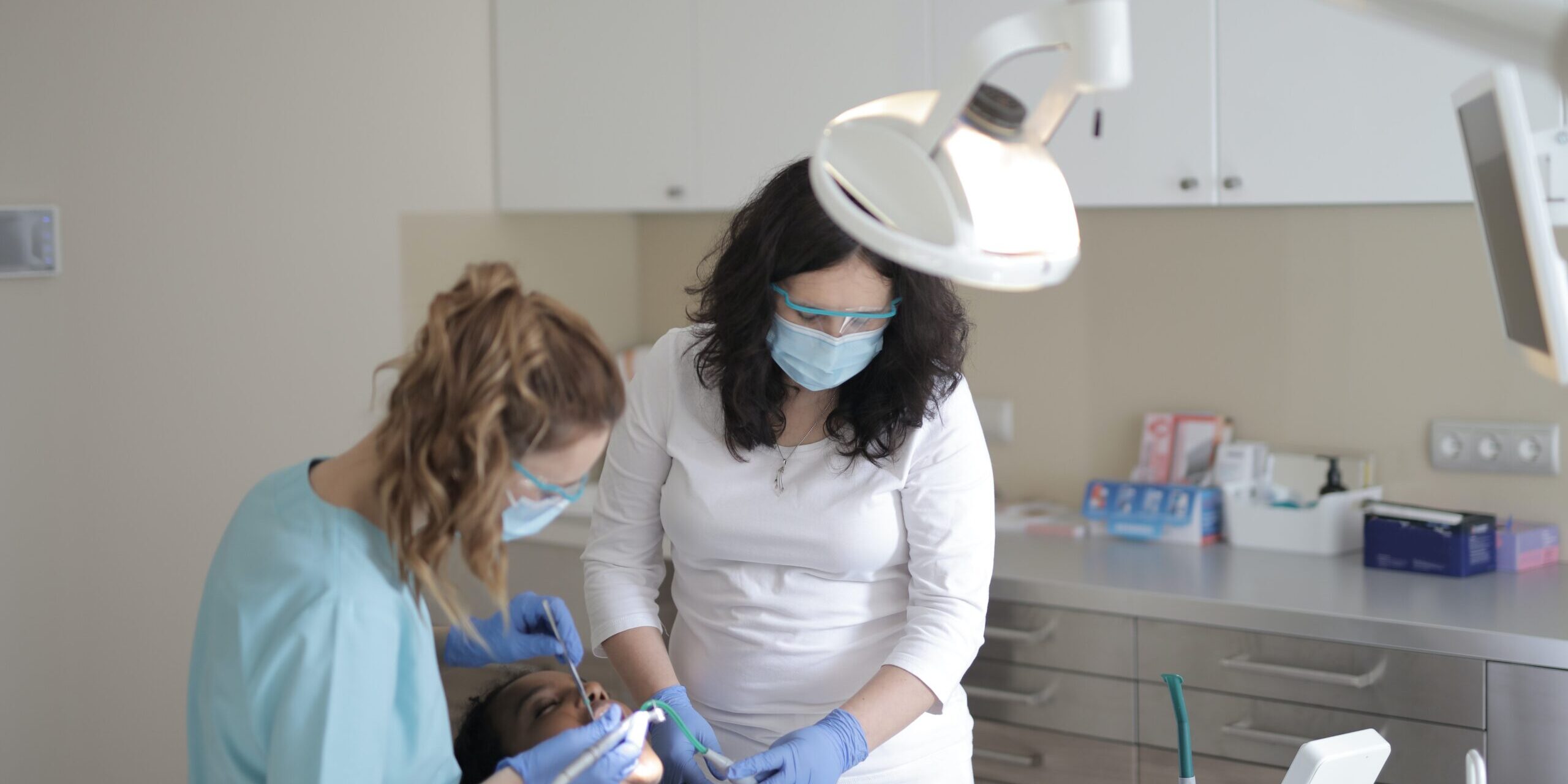 5 Important Soft Skills for Dental Assistants Need
